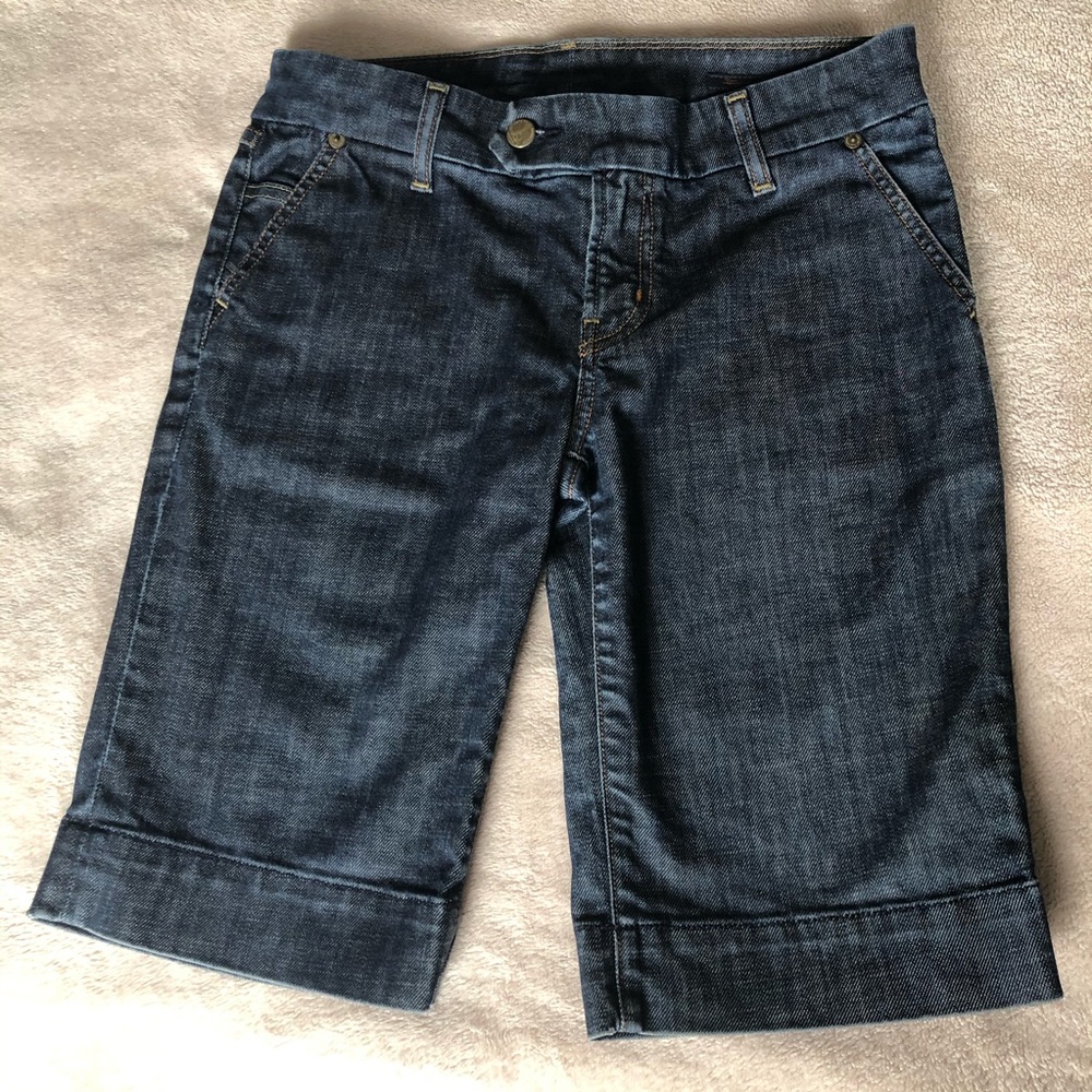 Citizens of Humanity Jeans Bermuda. Size 28. EUC!